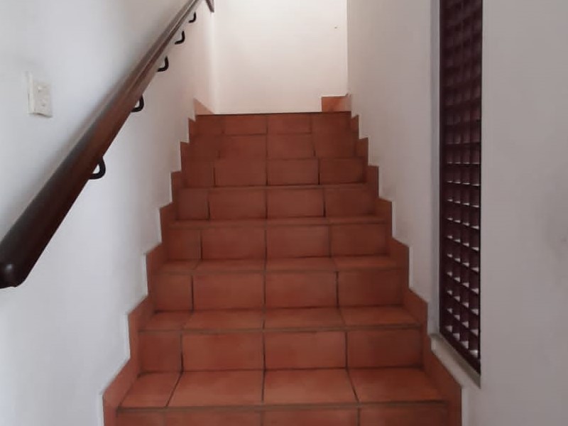C05-0103-10-23